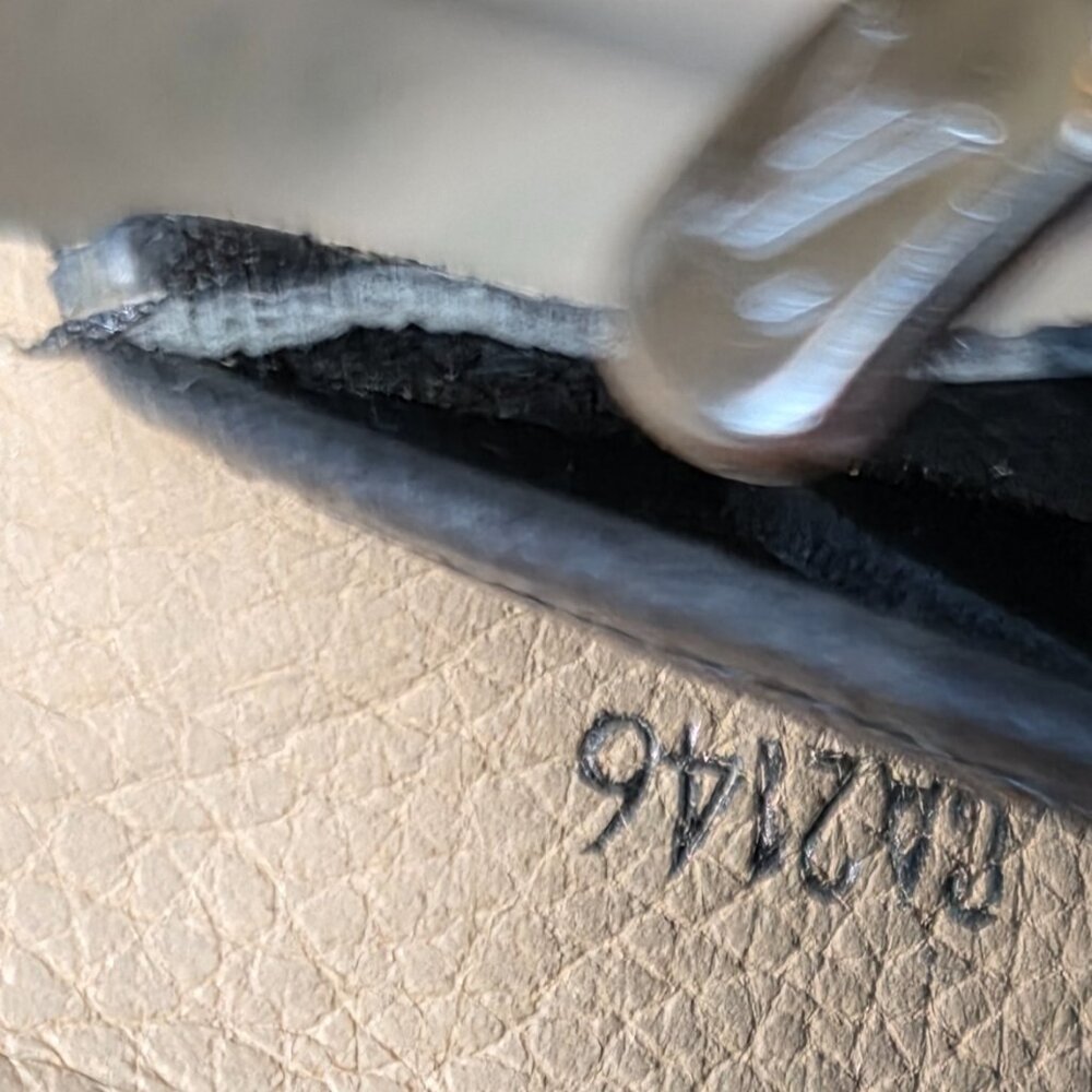 Louis Vuitton Portefeiulle Lock Me II Creme/Black Long Flap Wallet - Picture 12 of 13